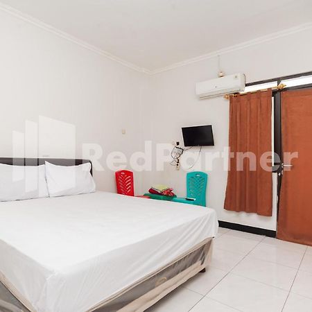 Wisma Juanda Bogor Mitra Reddoorz Exterior photo