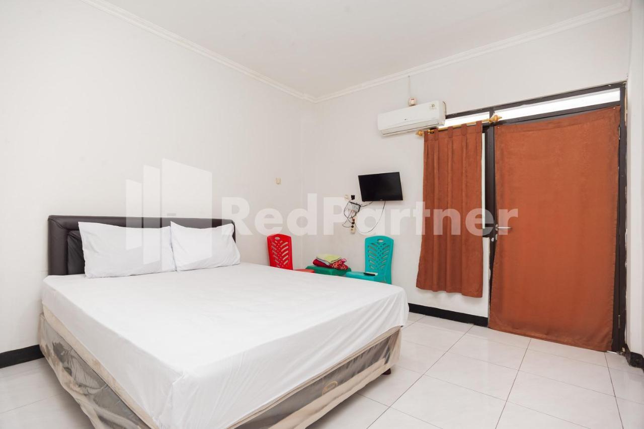Wisma Juanda Bogor Mitra Reddoorz Exterior photo