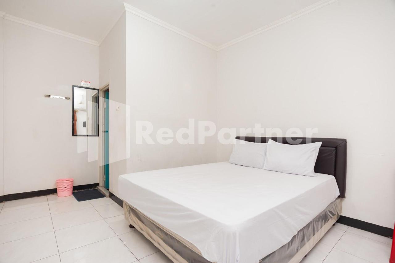 Wisma Juanda Bogor Mitra Reddoorz Exterior photo