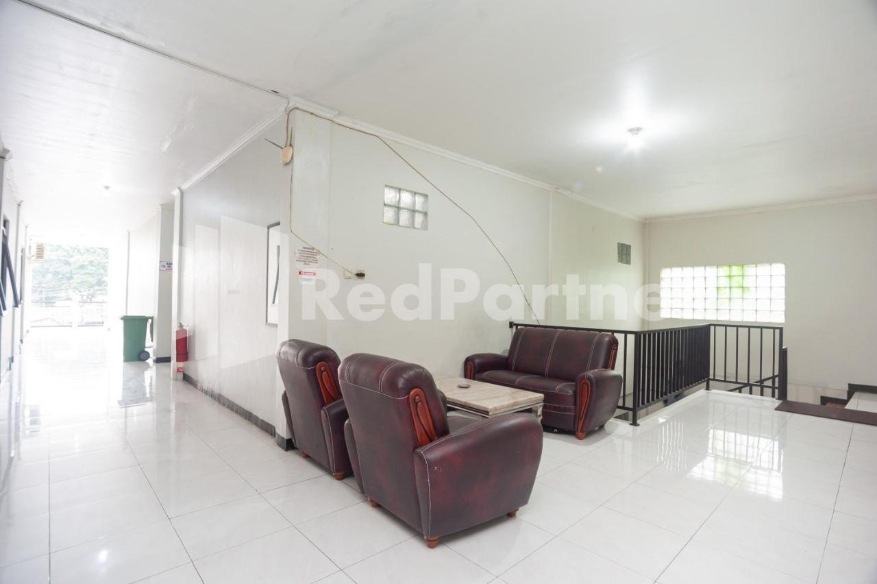 Wisma Juanda Bogor Mitra Reddoorz Exterior photo