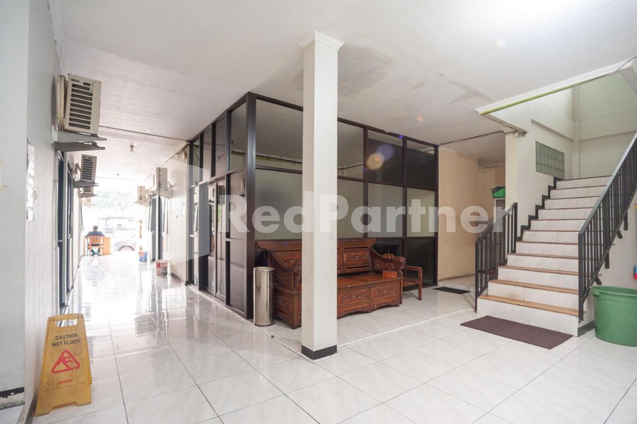 Wisma Juanda Bogor Mitra Reddoorz Exterior photo