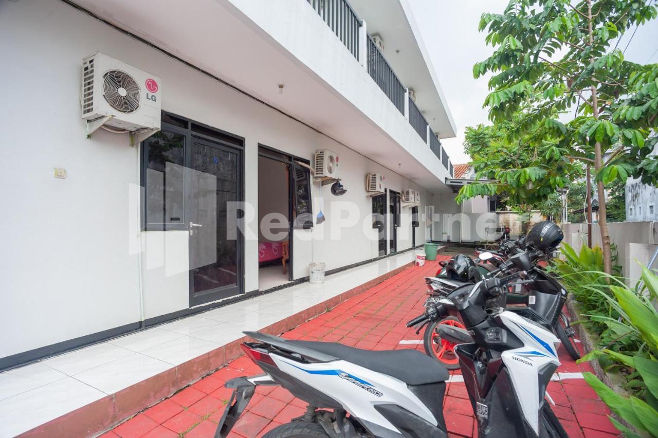 Wisma Juanda Bogor Mitra Reddoorz Exterior photo